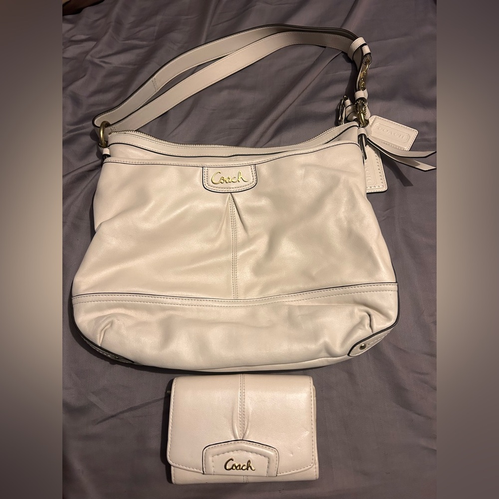 Coach HOBO bag Cream/Ivory color, soft leather w/wallet